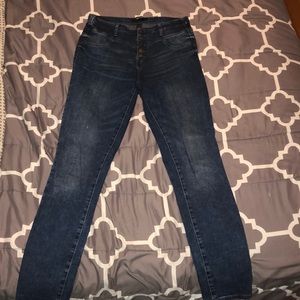 High-waisted skinny jeans